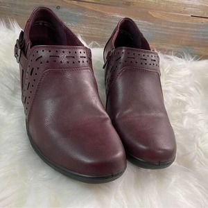 Women’s Easy Street med heels size 8